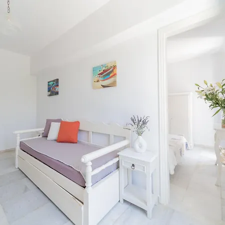 Apartment Agia Anna Living *