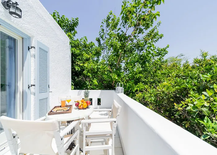 Agia Anna Living شقة