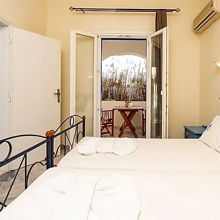 Agia Anna Living 아파트